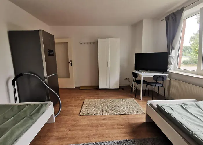 Aparts - Neue Monteurwohnungen In - Free Wifi & Parking - Ruhige Lage Naehe Schweriner