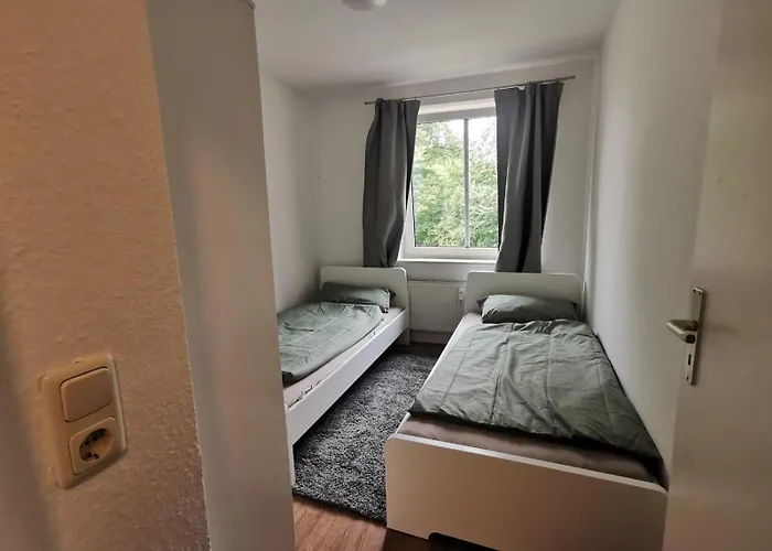 Apartman Aparts - Neue Monteurwohnungen In - Free Wifi & Parking - Ruhige Lage Naehe Schweriner